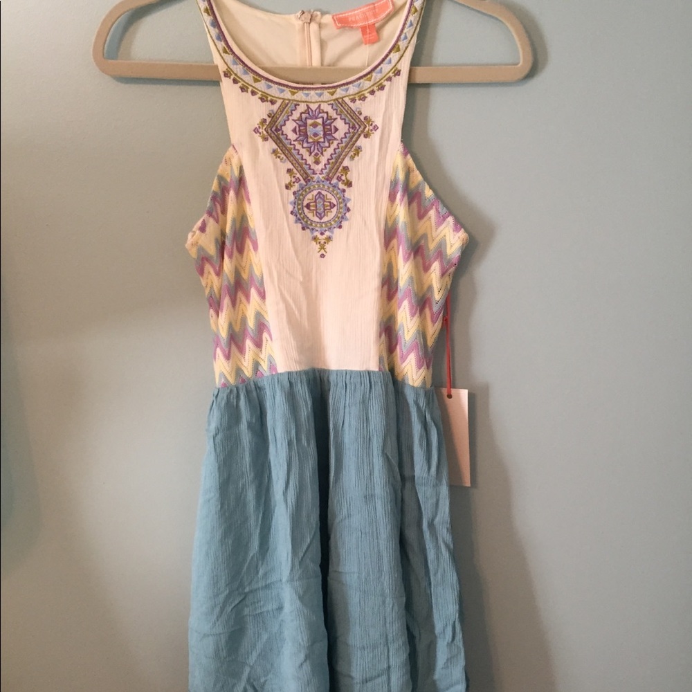 Cute boutique dress!
